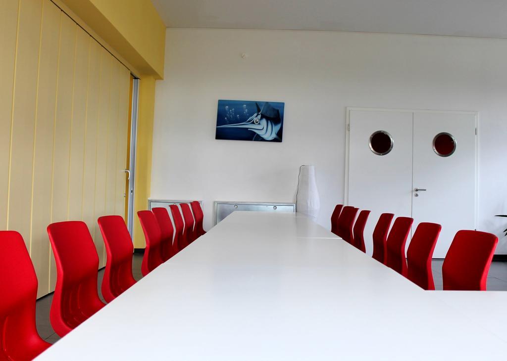 Younior-Hotel Stralsund Extérieur photo