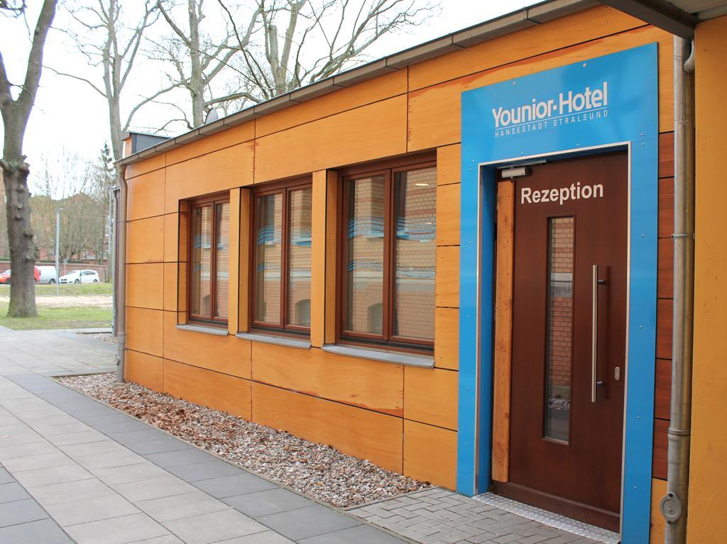 Younior-Hotel Stralsund Extérieur photo